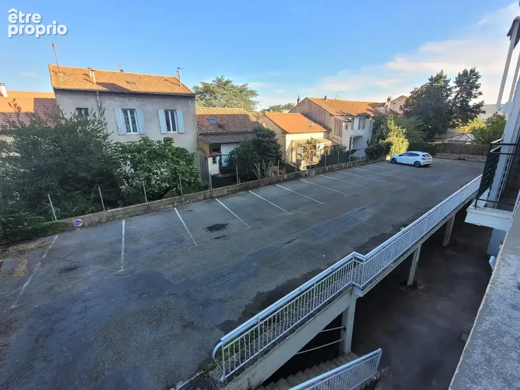 Appartement proche gare avec parking et garage - 3 pièces - 70 m² - photo 12