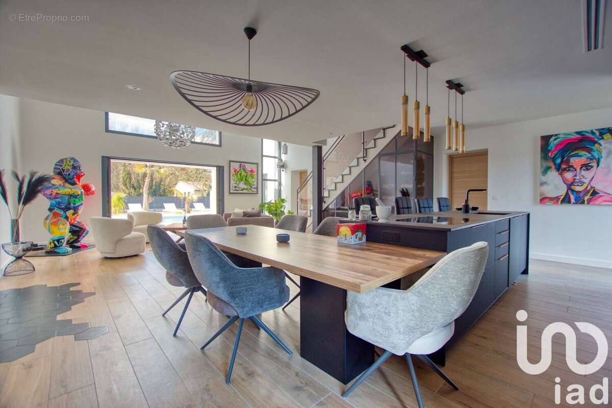 Photo 3 - Maison à SAINT-GENES-DE-FRONSAC