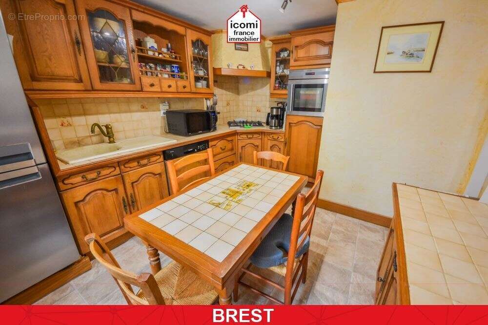 Finistere - brest (29200) - a vendre - maison de ville t6 125m² de 1880 - 3 chambres possible 4 - veranda - sur terrain clos de  - photo 6