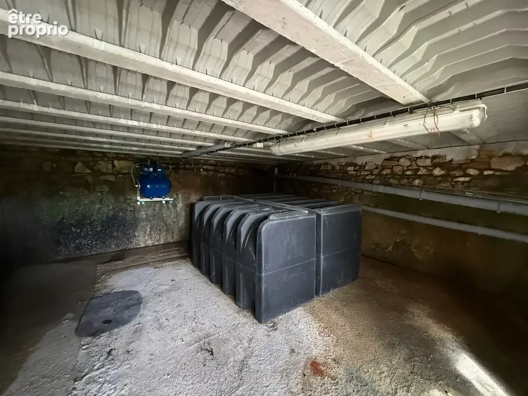 En EXCLUSIVITE Ancien Mazet de 93m2 + 40m2 de Stockage + Source le tout sur 6022m2 de terrain avec vue - photo 16