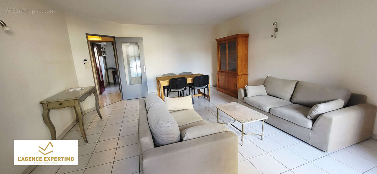 T2 Lumineux avec Terrasse et Grand Garage - Avignon Intra-Muros - photo 3
