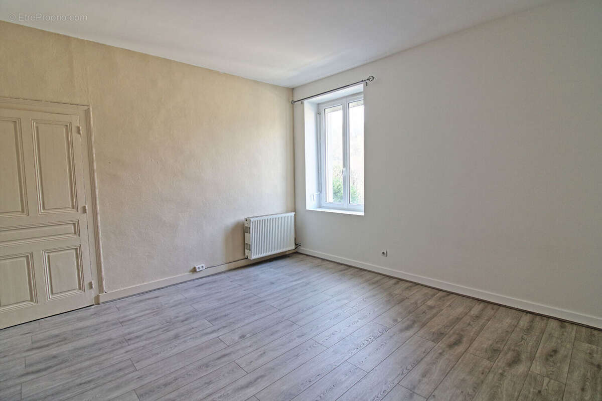 Appartement à CHAMPIER