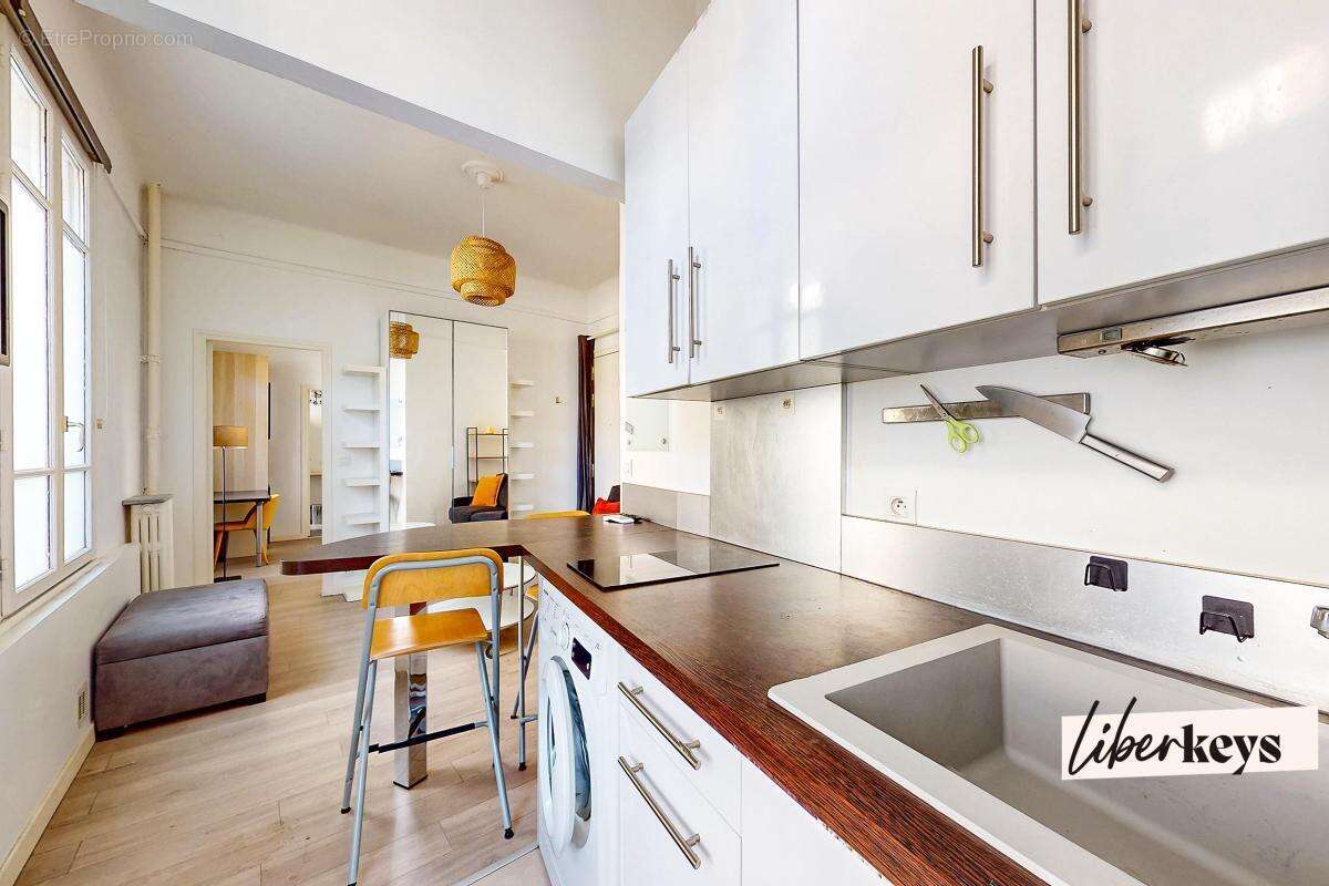 Appartement à PARIS-12E