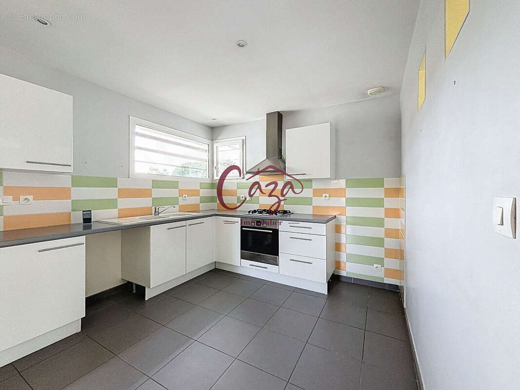 Maison à SAINT-CAPRAIS-DE-BORDEAUX