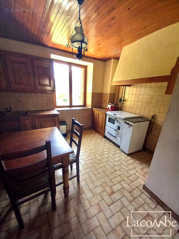 Maison à CEVINS