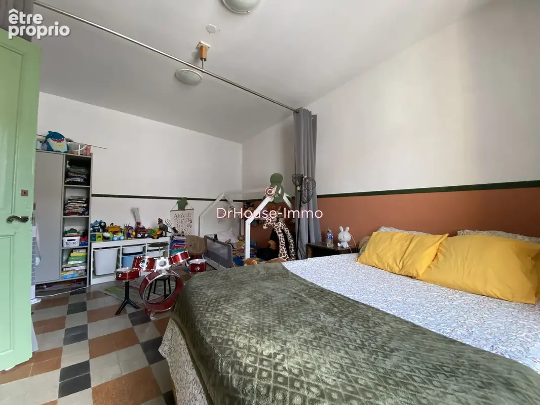 Maison 145 m² à Saint-Laurent-D'aigouze  - photo 4