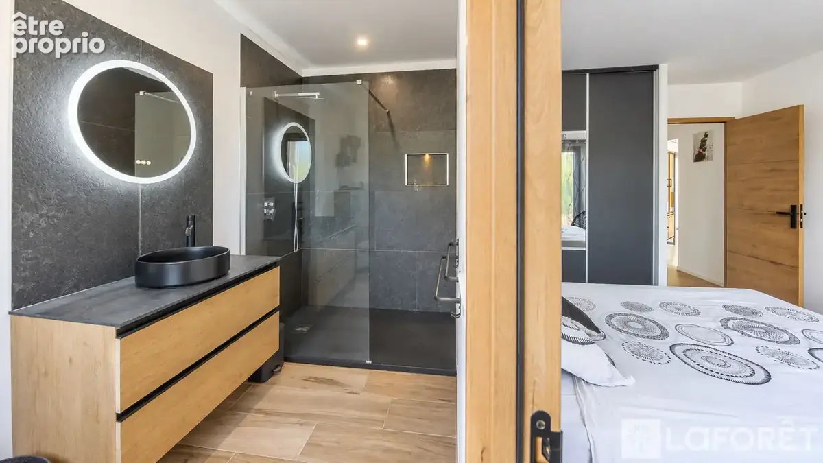 CALVI Élégante villa contemporaine de plain-pied avec piscine à débordement - photo 15