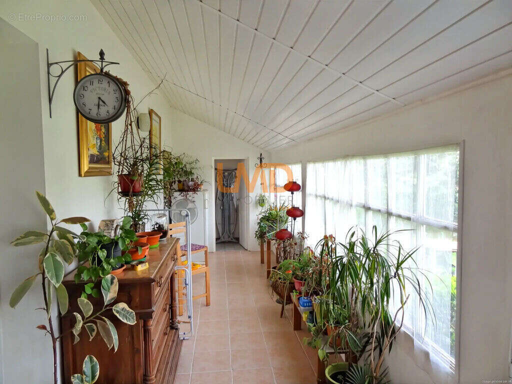 Maison 57 m2 avec véranda 19 m2 - photo 8
