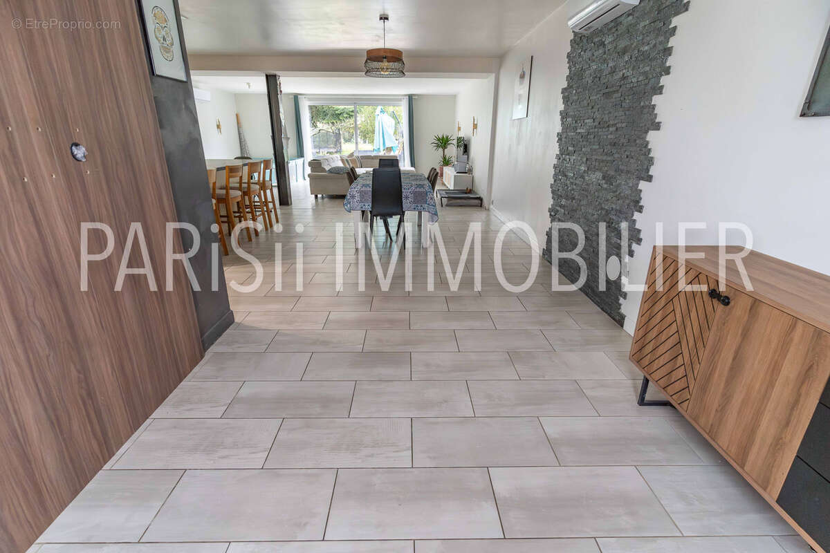 Maison à MONTIGNY-LES-CORMEILLES