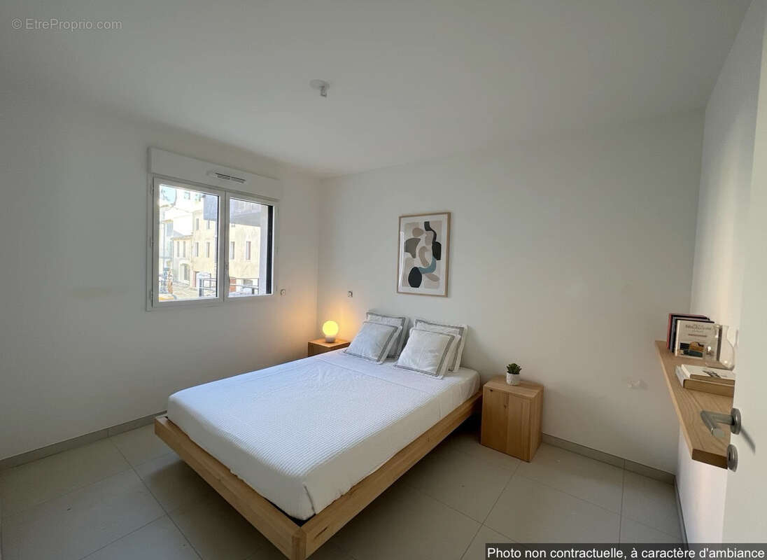Appartement à VALERGUES