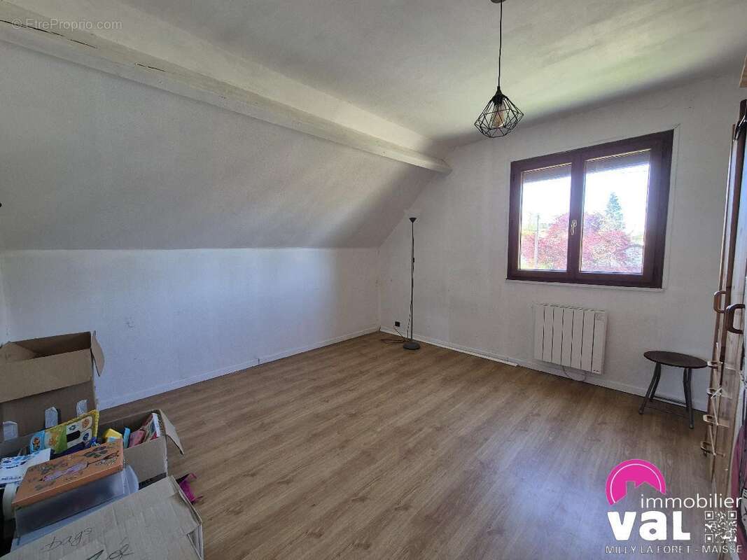 Maison à MILLY-LA-FORET