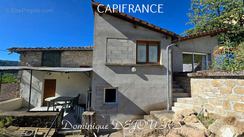 Maison en pierre de caractère – 193 m² habitables – Un projet de vie au cœur des Monts d'Ardèche - photo 24