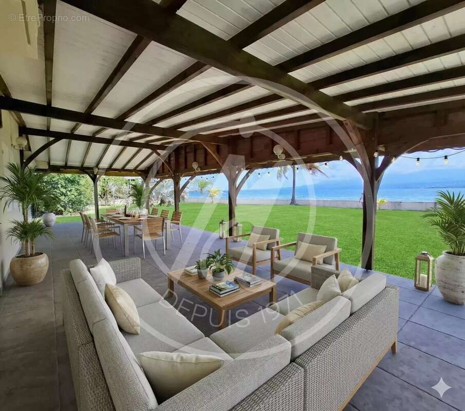 Maison à POINTE-A-PITRE