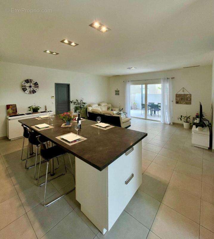 Maison à SAINT-JEAN-DE-VEDAS