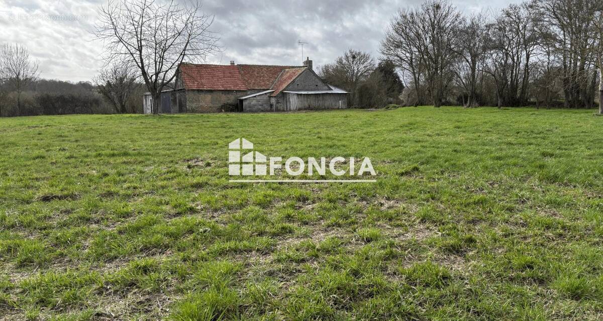 Maison à FRESNAY-SUR-SARTHE