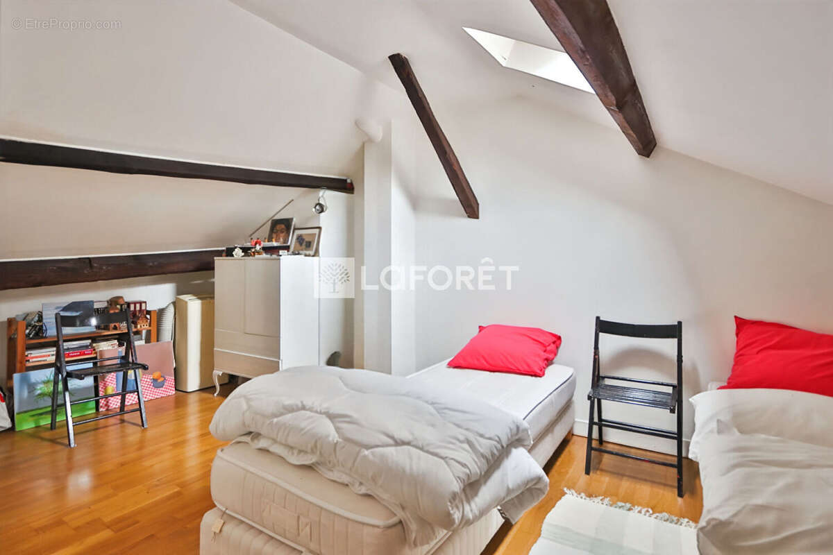 Appartement à PARIS-14E