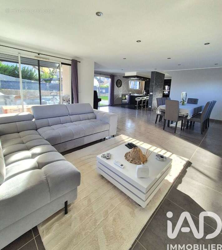 Photo 4 - Maison à VERS