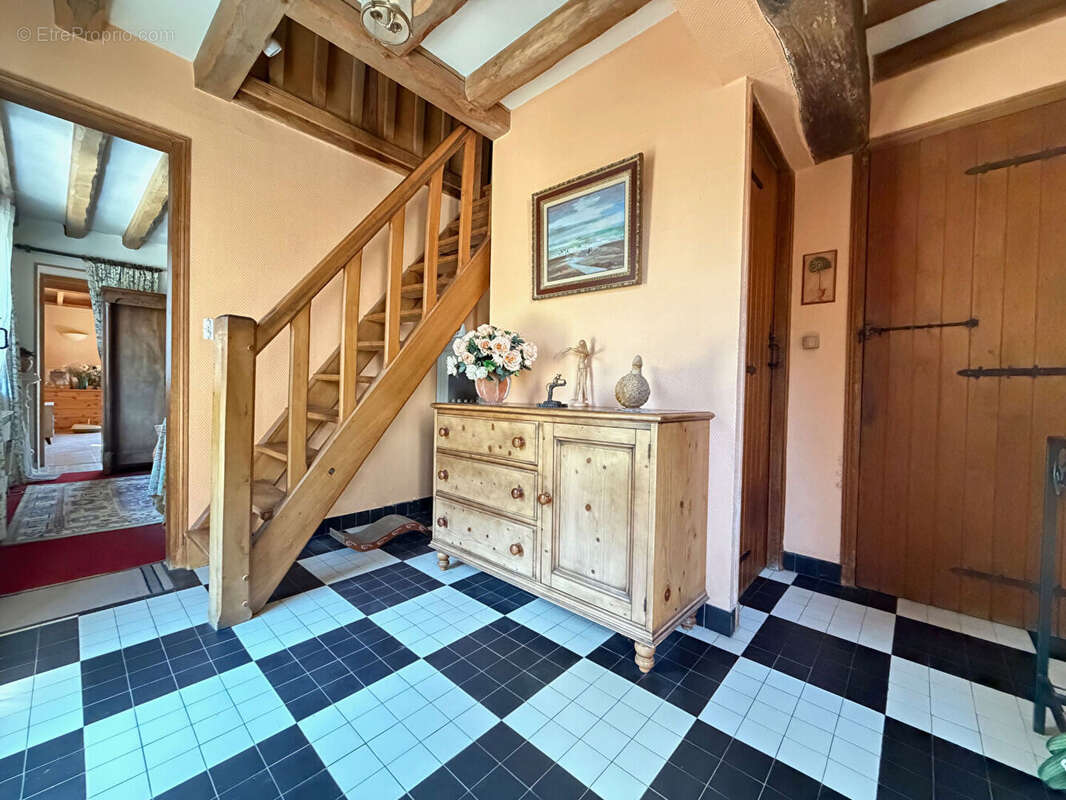 Maison à LE VAL-DAVID