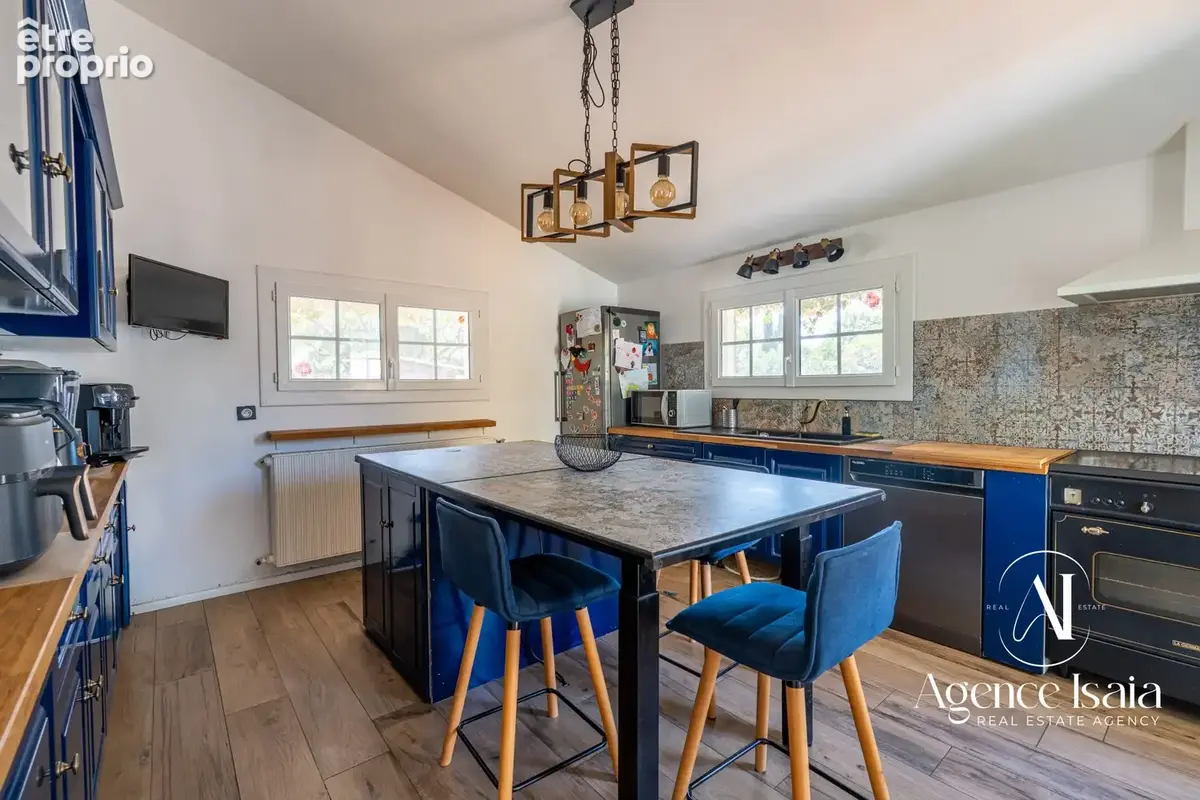 Maison 5 pièces 141 m² à vendre à Bormes-Les-Mimosas (83230) - photo 6