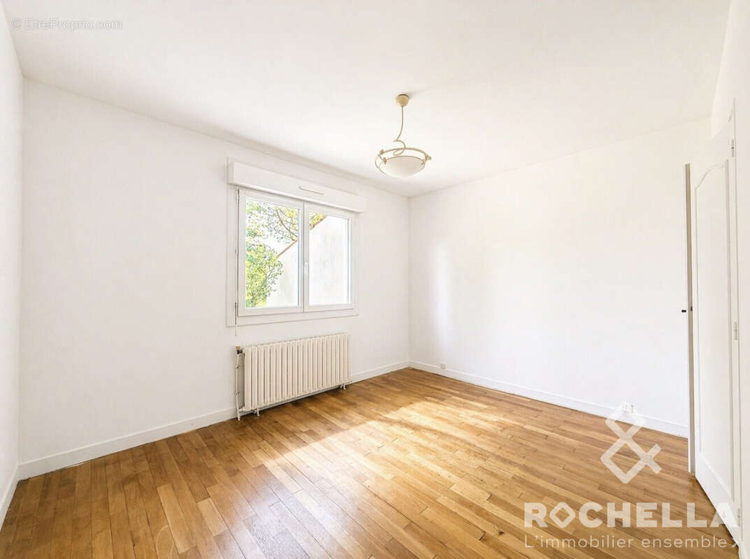 Maison 107 m² à Saint-Jean-D'angely  - photo 7