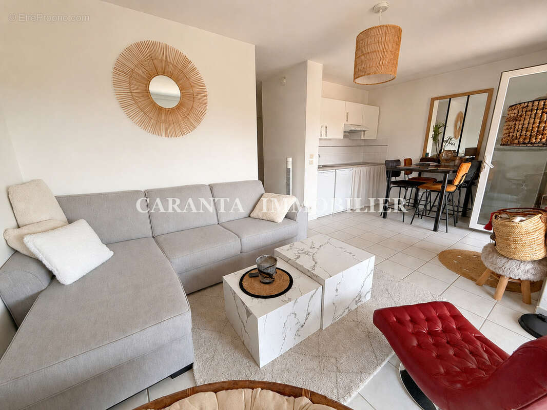 Vente appartement T2 à Ste Maxime avec terrasse, parking et piscine - photo 2