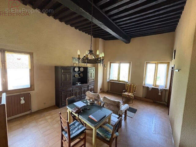 Maison à AUSSILLON