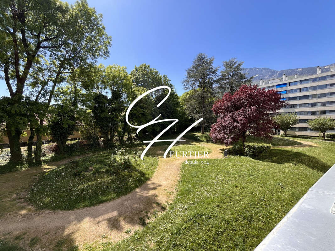 Appartement à SEYSSINET-PARISET