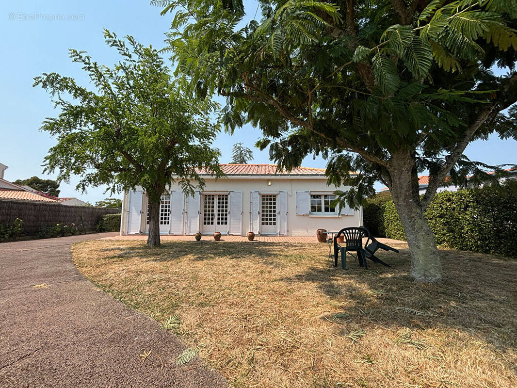 Maison à SAINT-MICHEL-EN-L'HERM