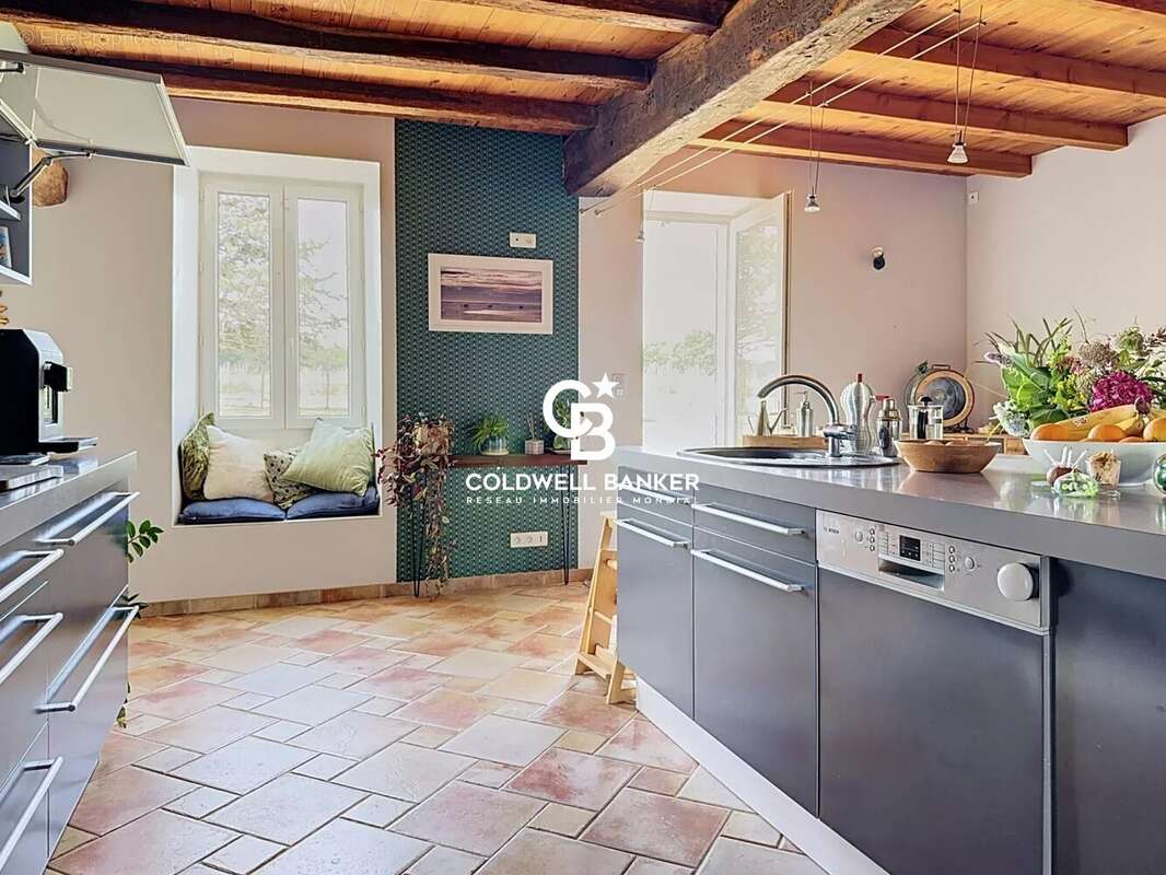 Maison familiale avec piscine – Chermignac - photo 2