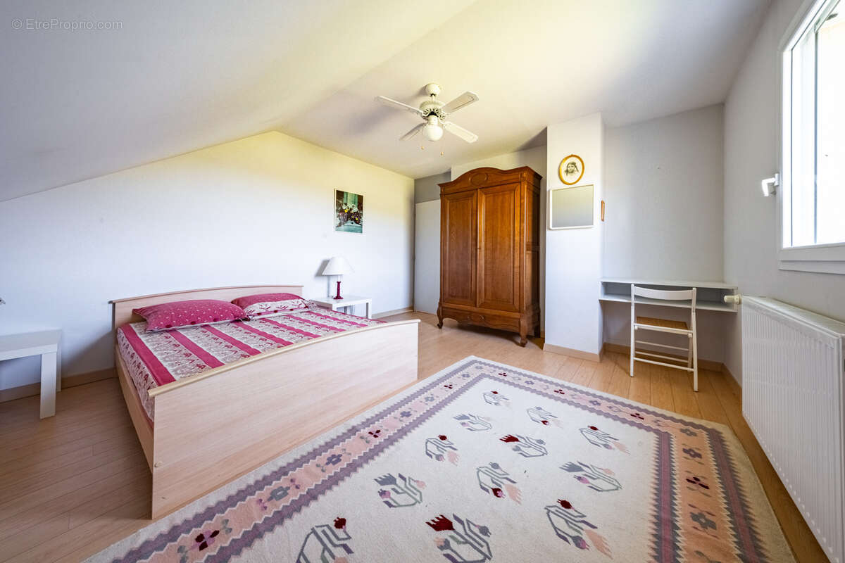 Maison à VELARS-SUR-OUCHE