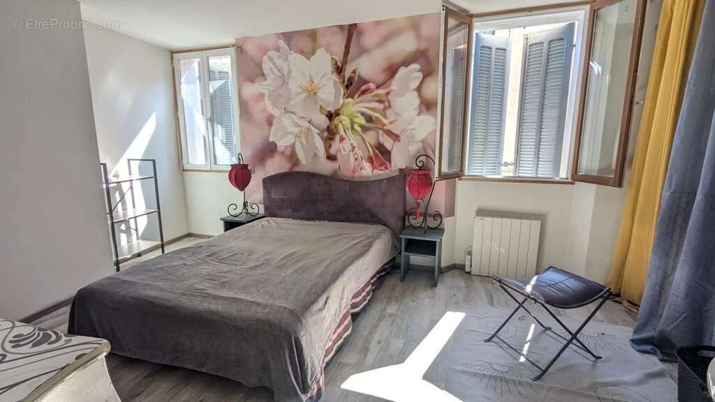 Appartement à ENTRECASTEAUX