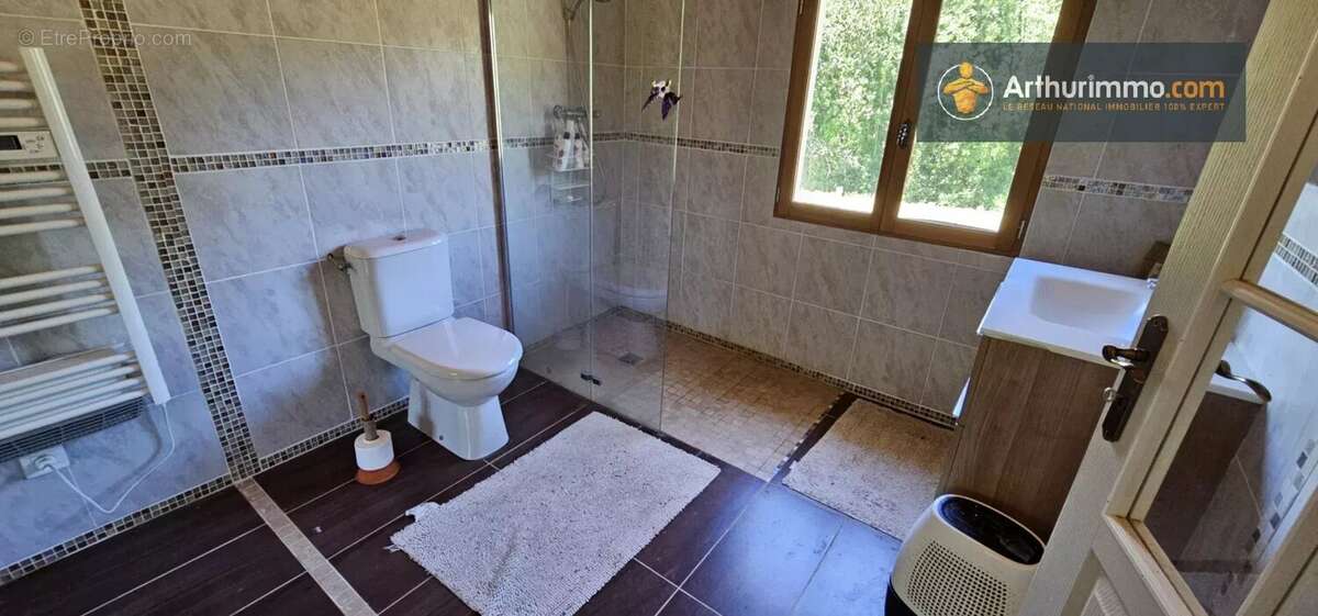 Maison à MONTFERRIER