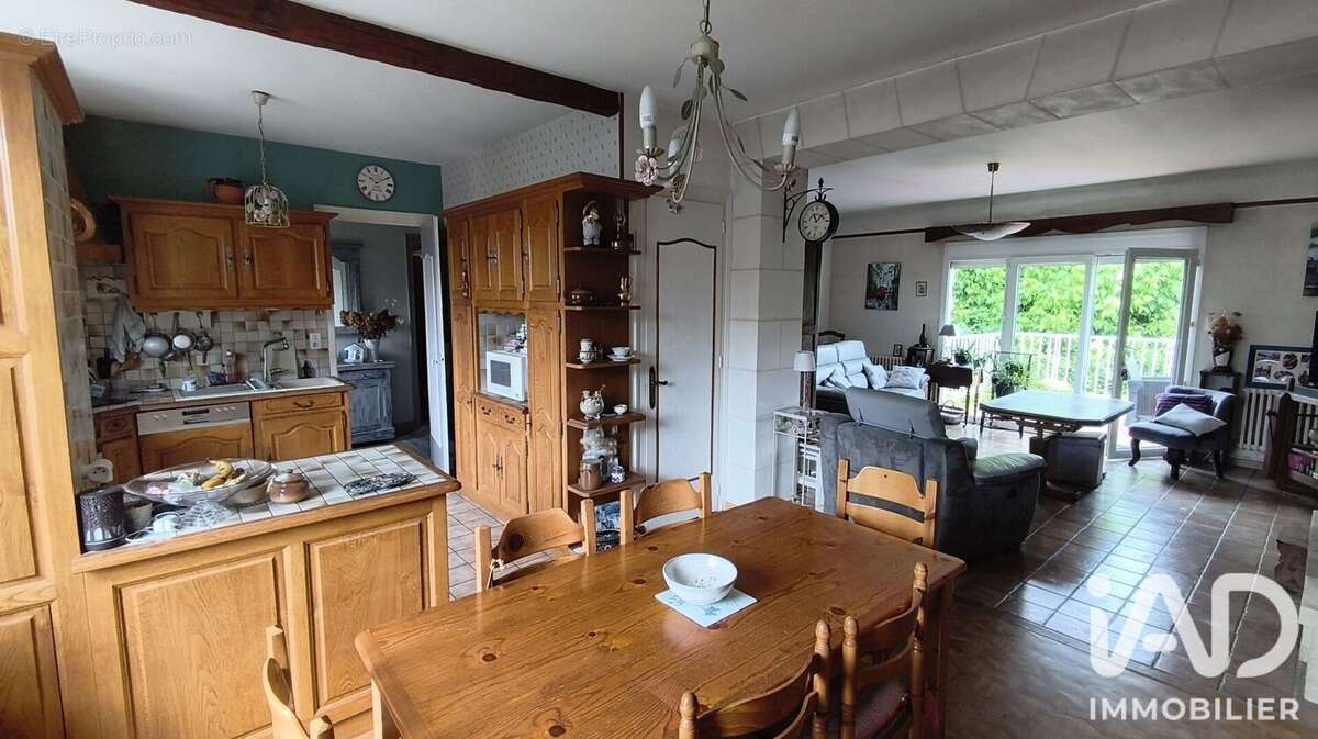 Photo 6 - Maison à BUZANCAIS