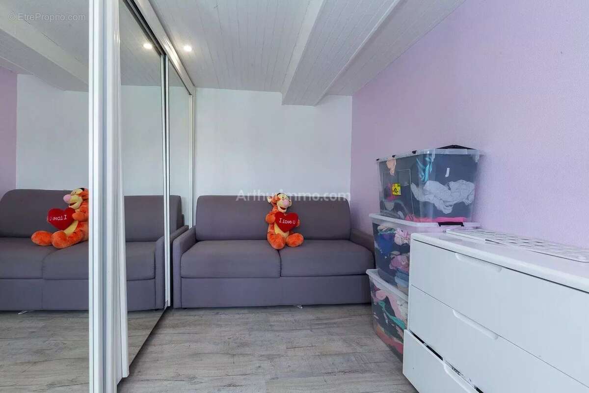 Maison à VEZERONCE-CURTIN