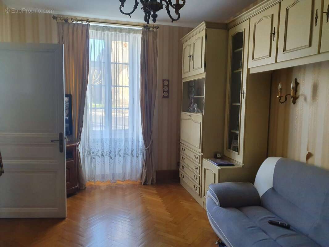 Maison à RIOUX
