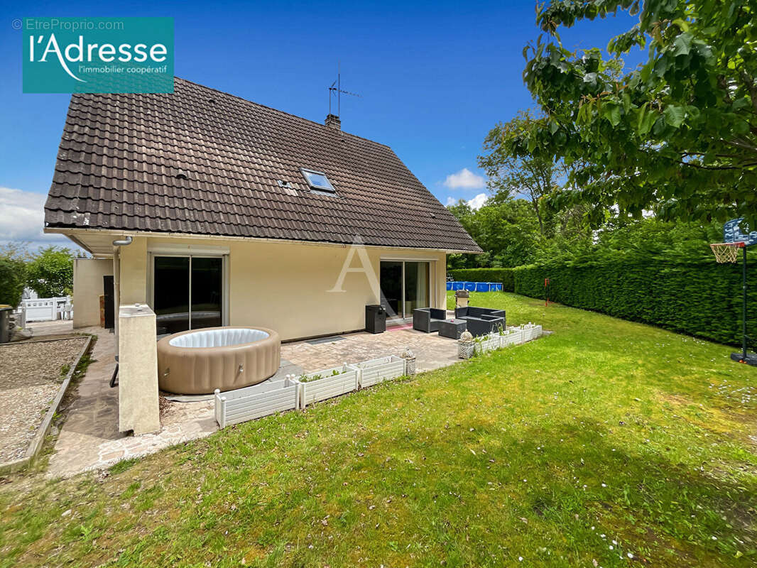Maison à MEULAN