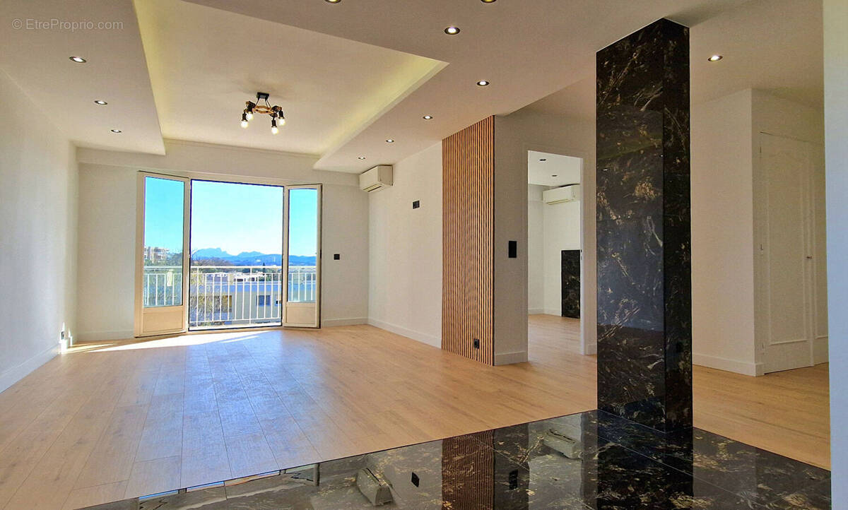 Appartement à FREJUS