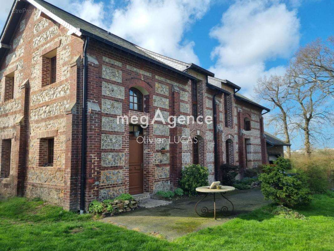 Maison à SAINT-ROMAIN-DE-COLBOSC