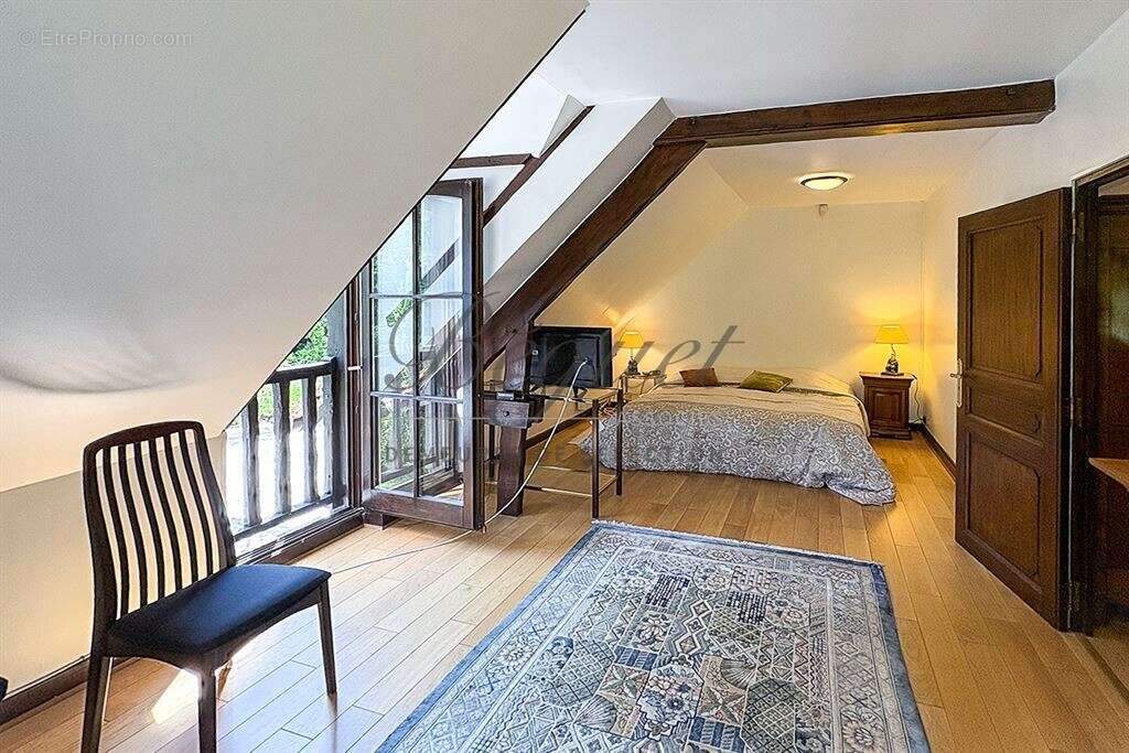 Maison à POIGNY-LA-FORET