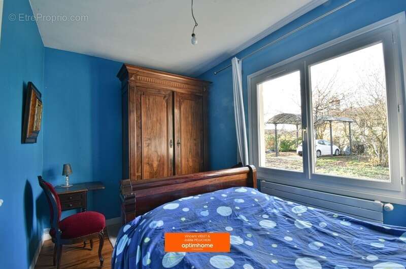 Maison à AMBARES-ET-LAGRAVE