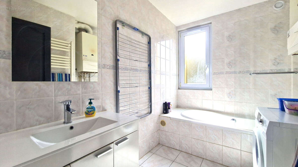 Appartement à VILLENEUVE-SAINT-GEORGES