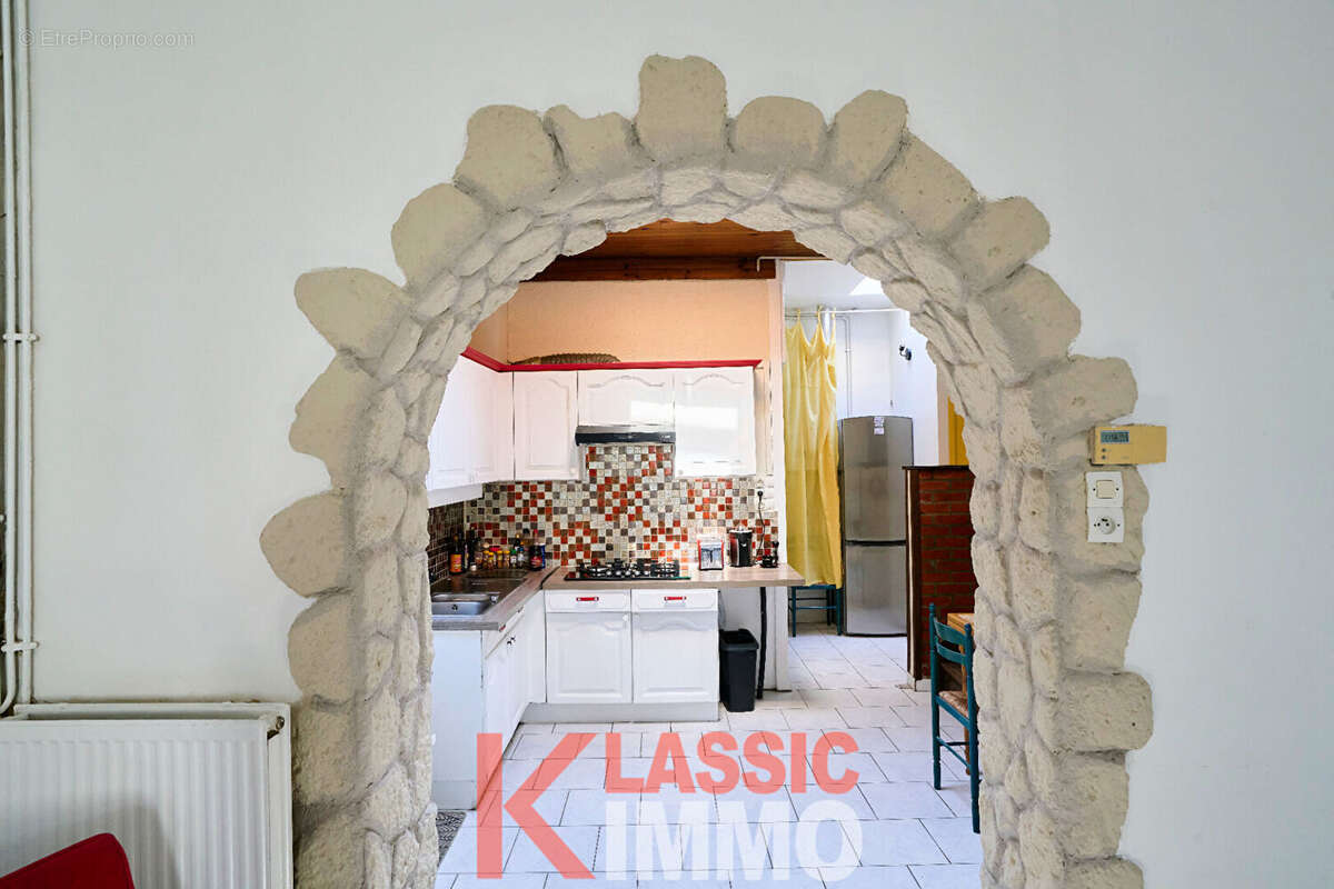 Maison 4 chambres avec un extérieur et garage 10 m² - photo 4