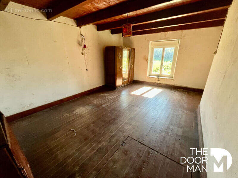 Maison à VAL-DE-MEUSE