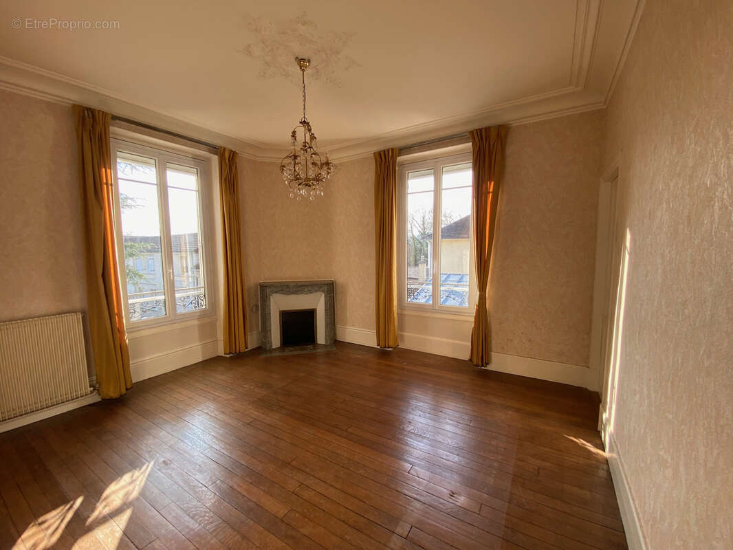 Maison à L&#039;ISLE-ADAM