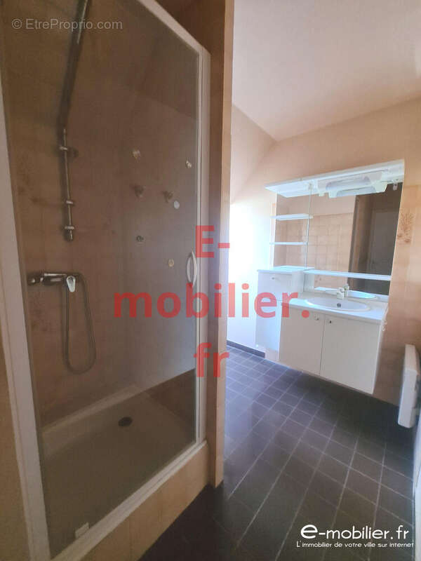 Maison à CHARTRES-DE-BRETAGNE