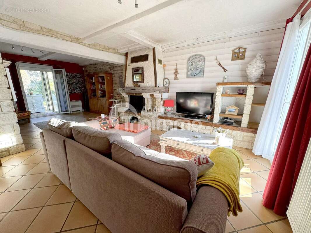 Maison à BERRE-LES-ALPES