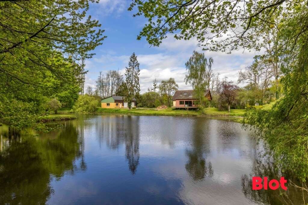 Maison à SAINT-MEDARD-SUR-ILLE