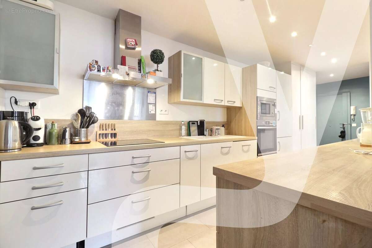 Appartement à PARIS-20E