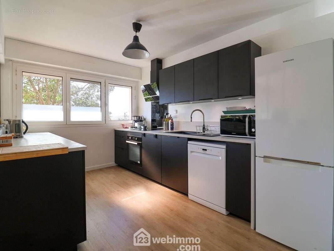 Appartement à MARSEILLE-9E