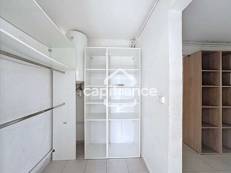 Maison à LES ABYMES